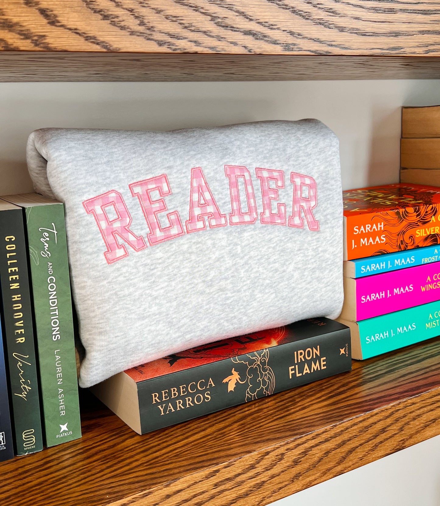 READER Applique Crew