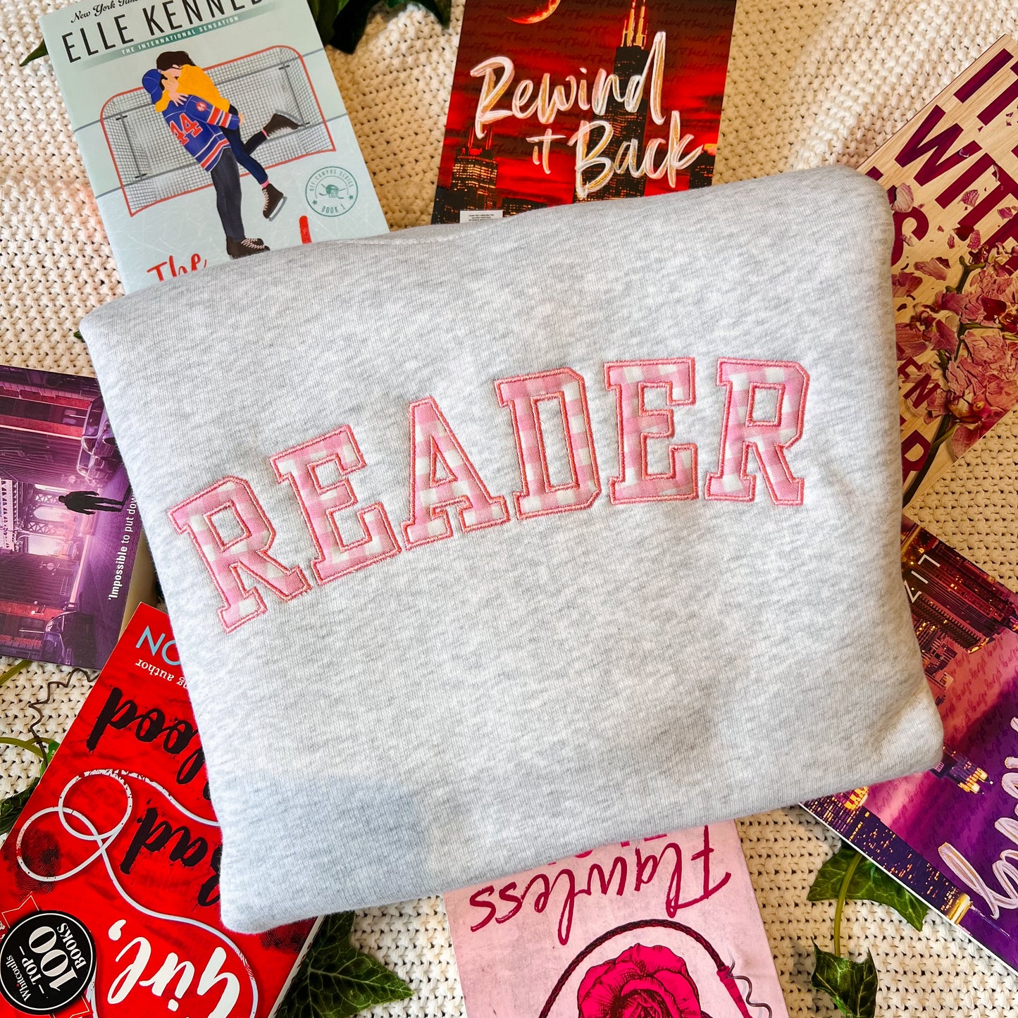 READER Applique Crew