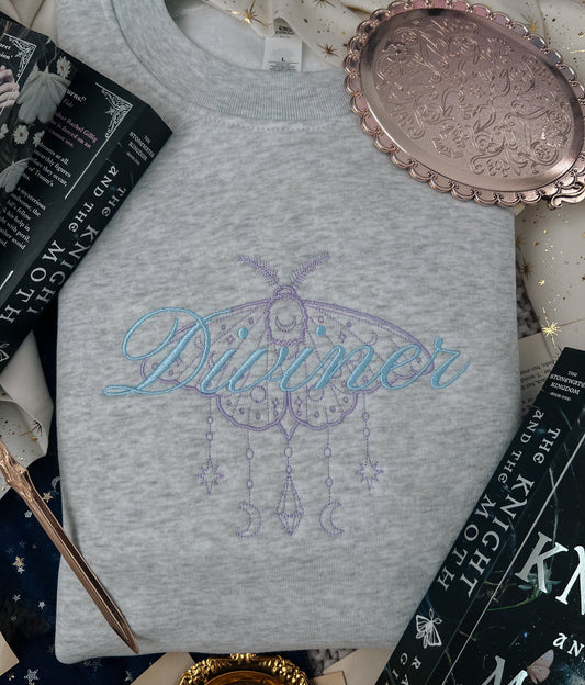 Diviner Embroidered Crew
