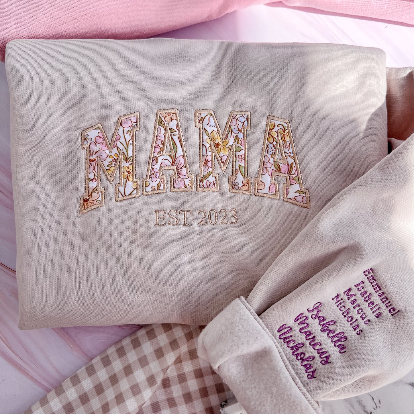 MAMA EST Applique Crew